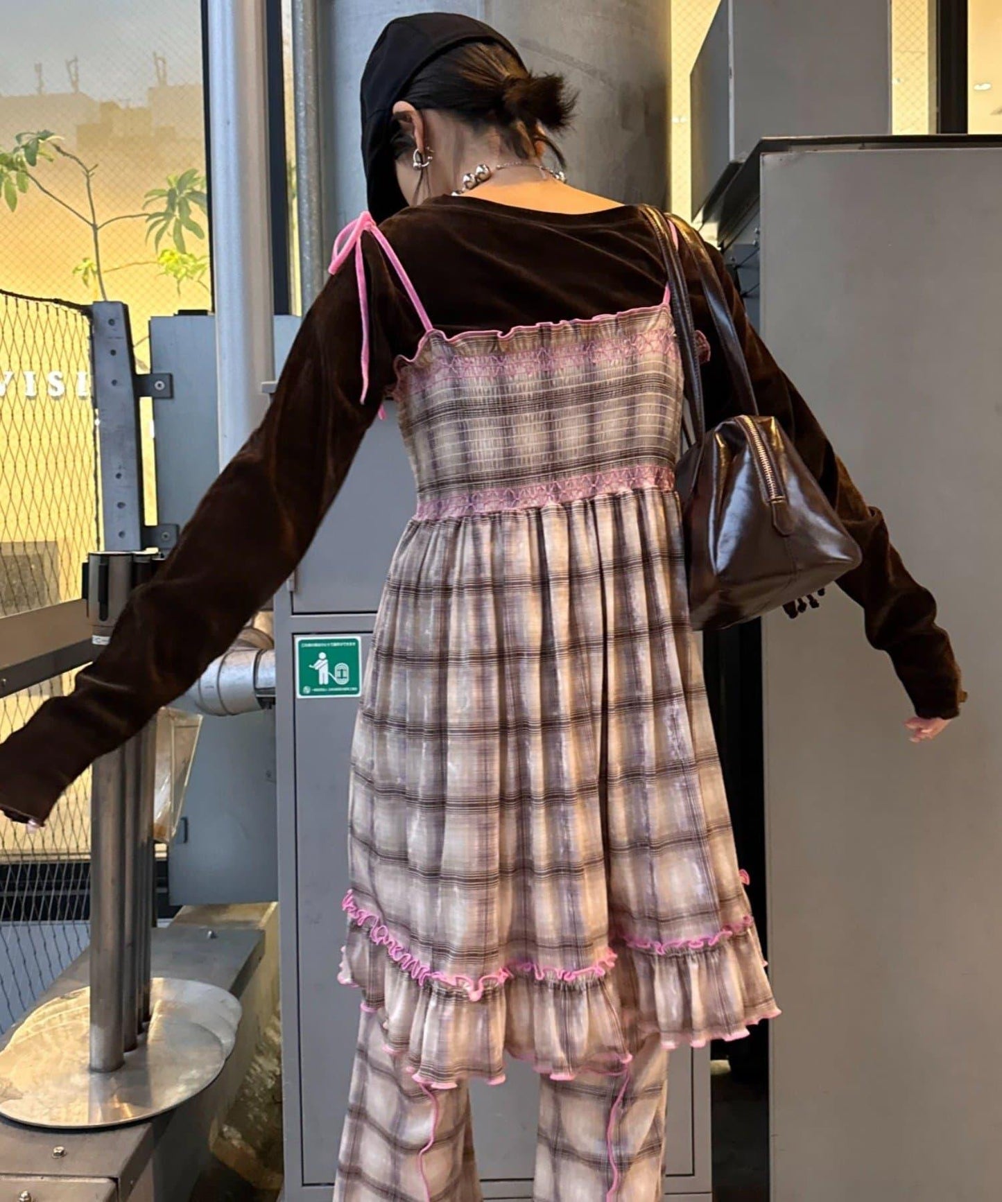 ★【HELLO.SANFRANCISCO/ハローサンフランシスコ】格紋天鵝絨抽褶長款上衣