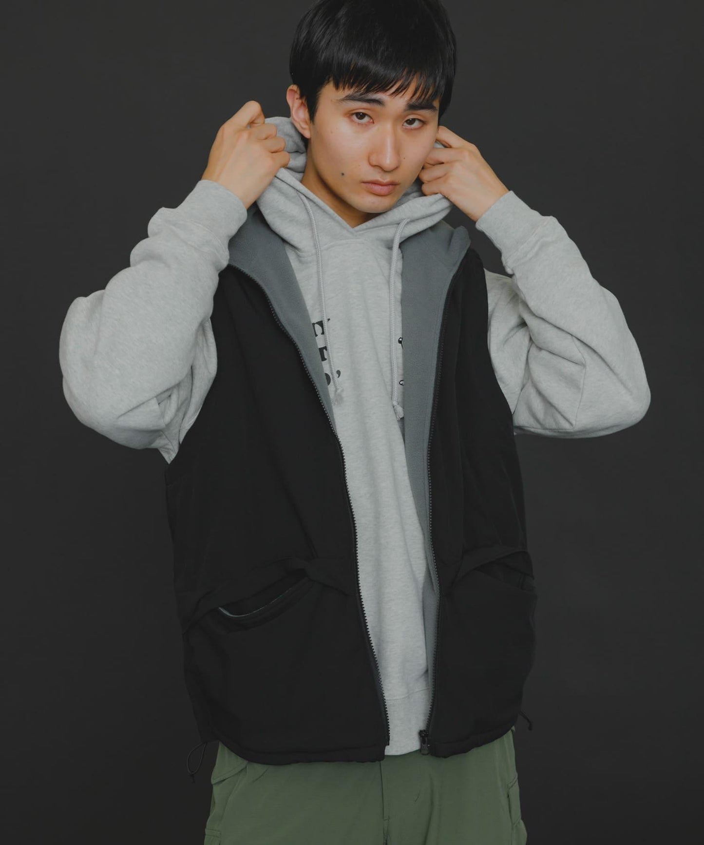 『販売』『男女同款』Uiscel 抓絨內襯拉鍊寬鬆馬甲