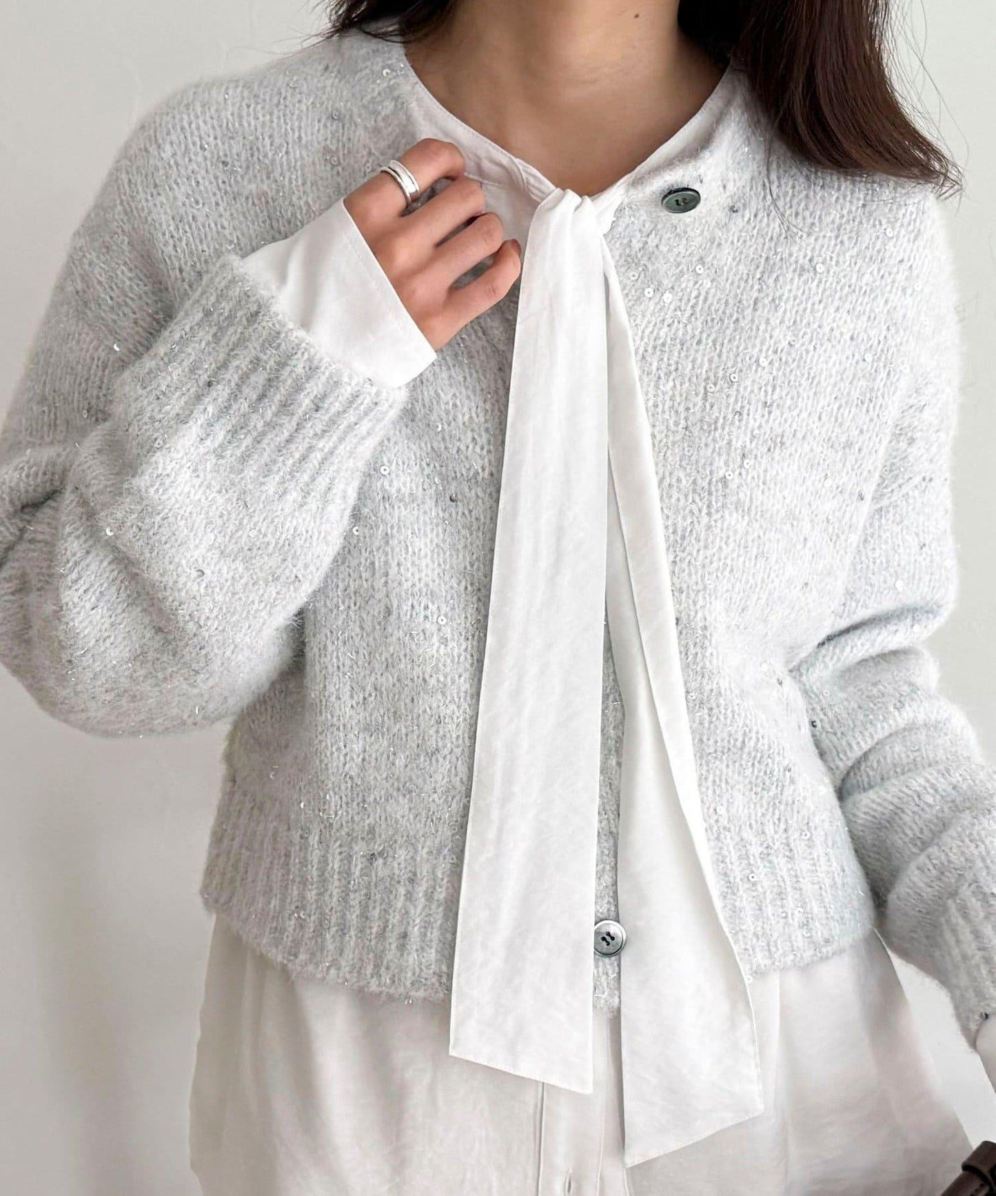 蝴蝶結領褶皺襯衫