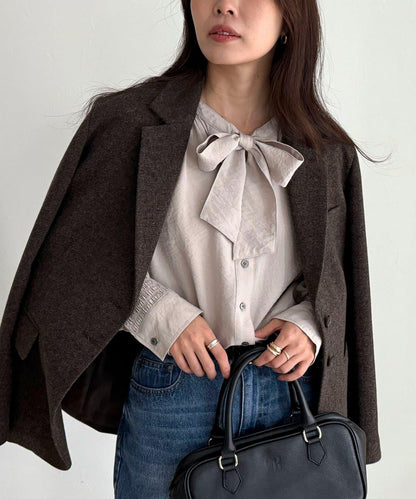 蝴蝶結領褶皺襯衫