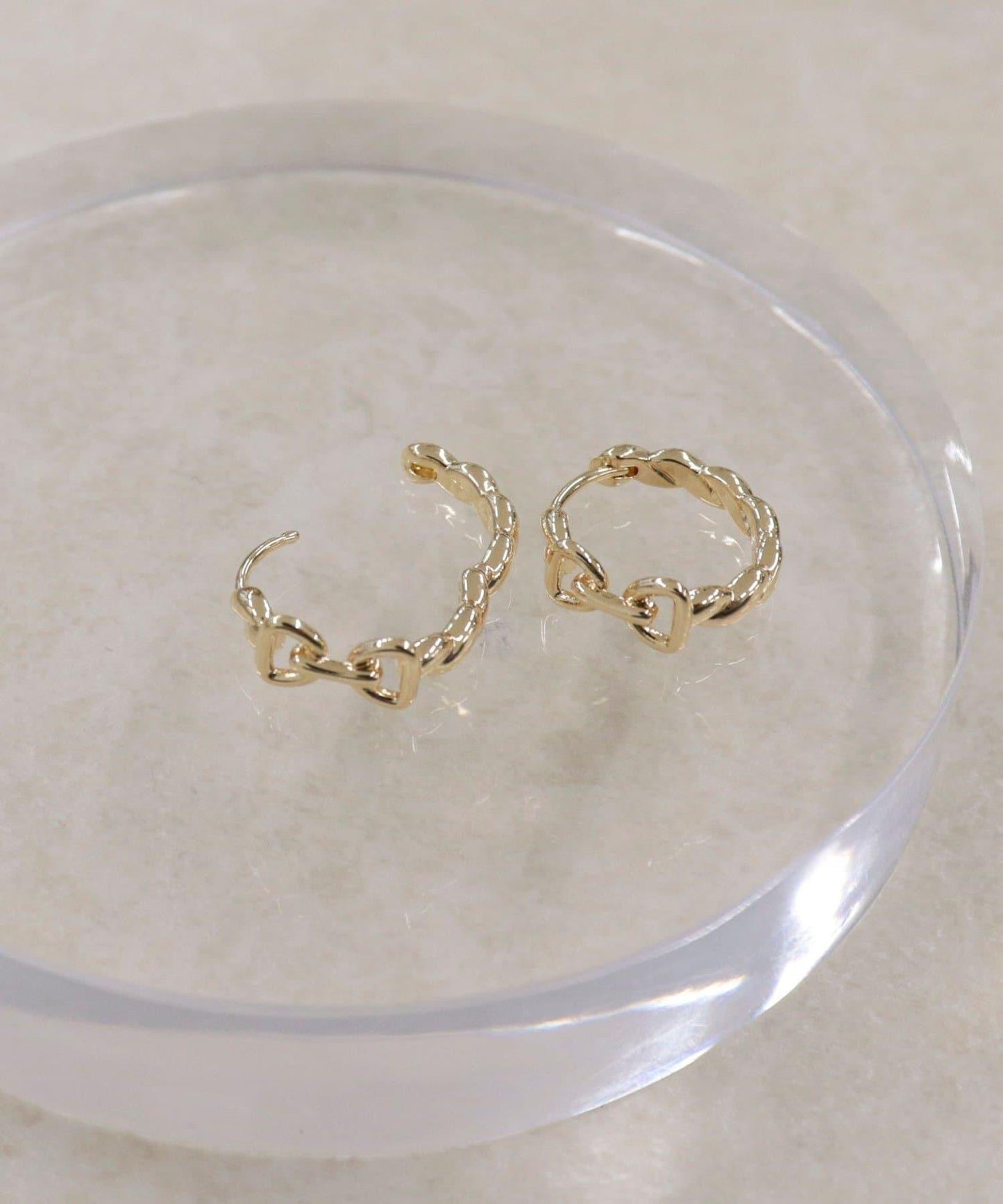 釦環造型圓環耳環