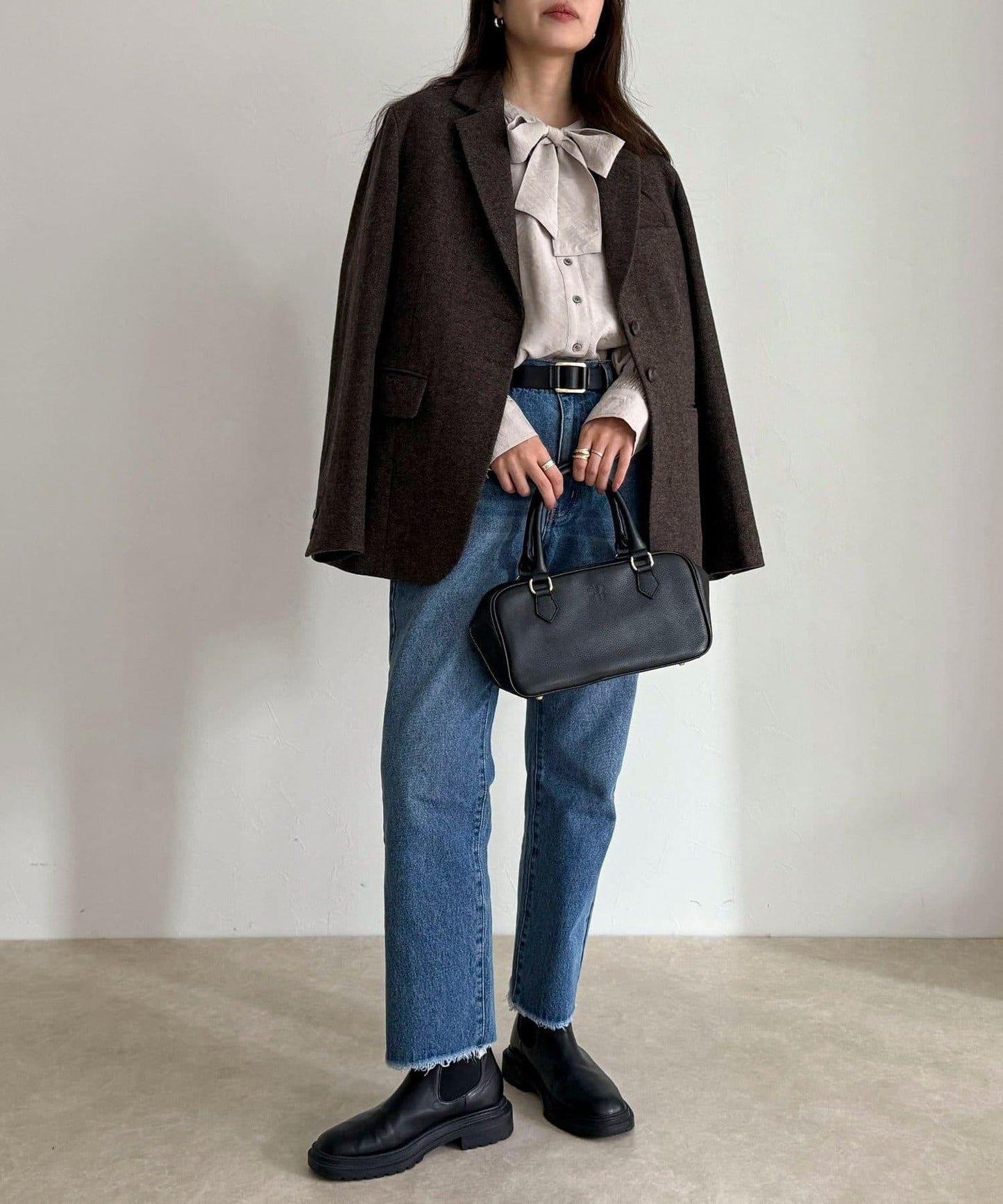 蝴蝶結領褶皺襯衫