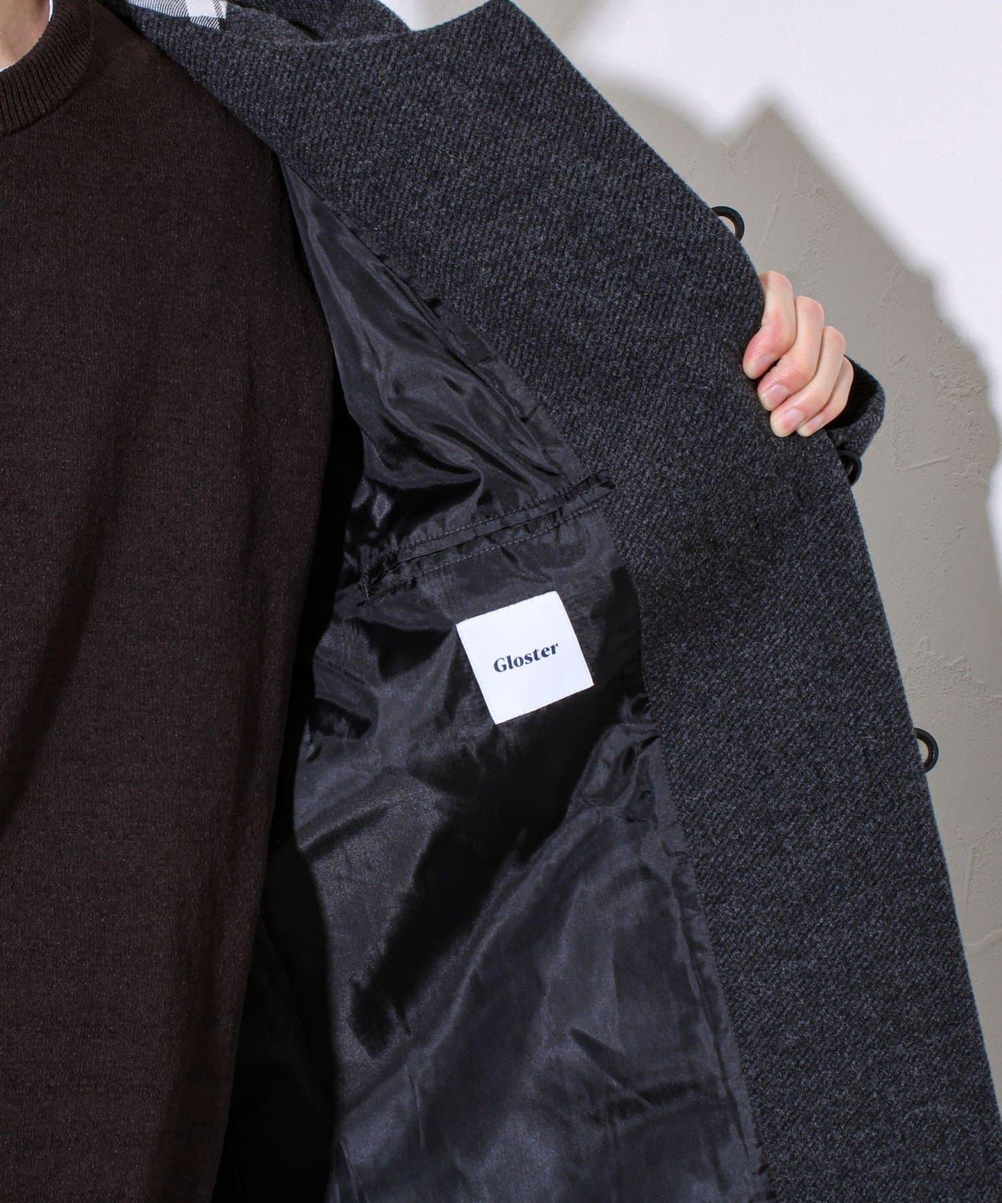 【去年人氣單品再度登場】經典牛角扣大衣