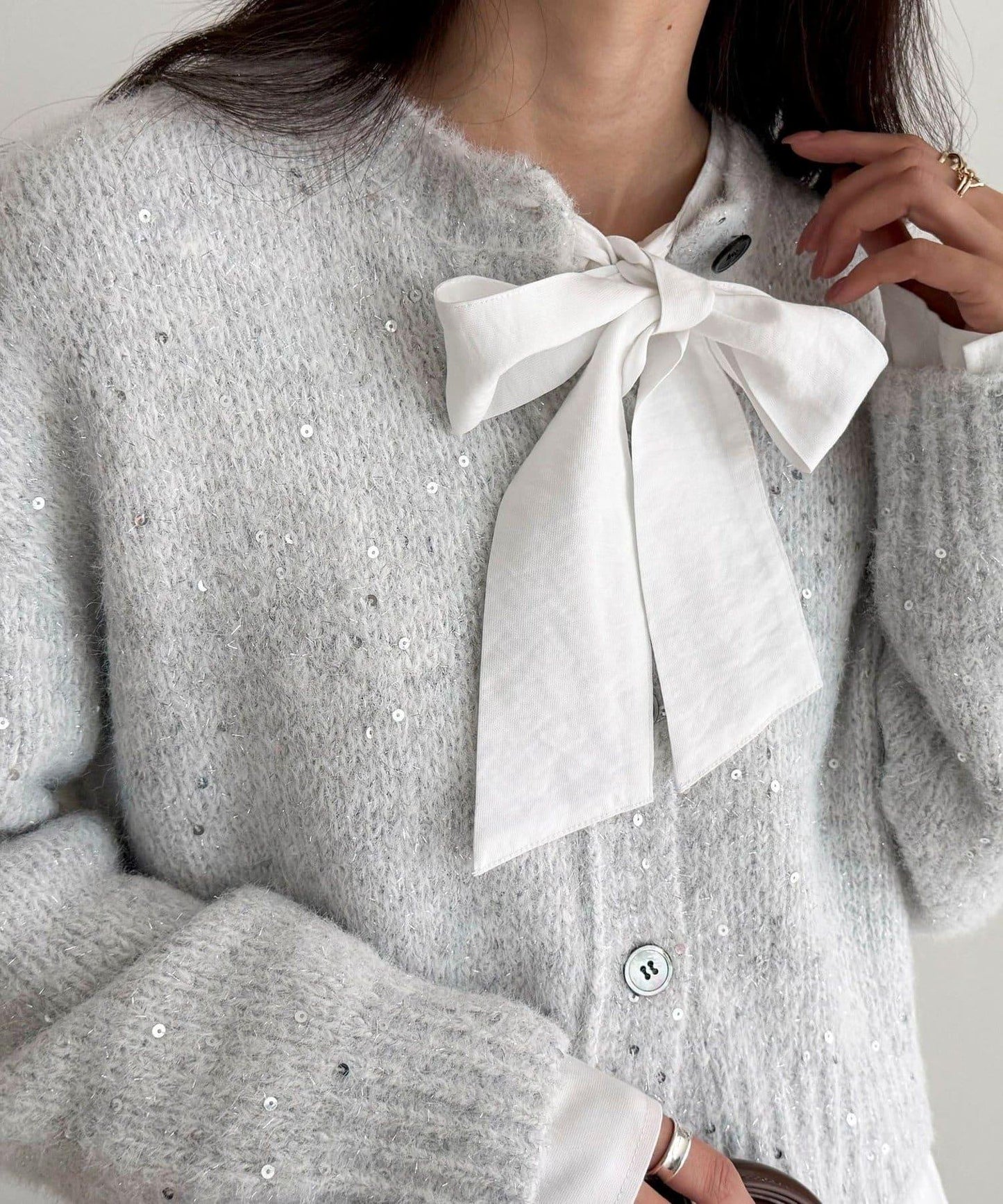 蝴蝶結領褶皺襯衫