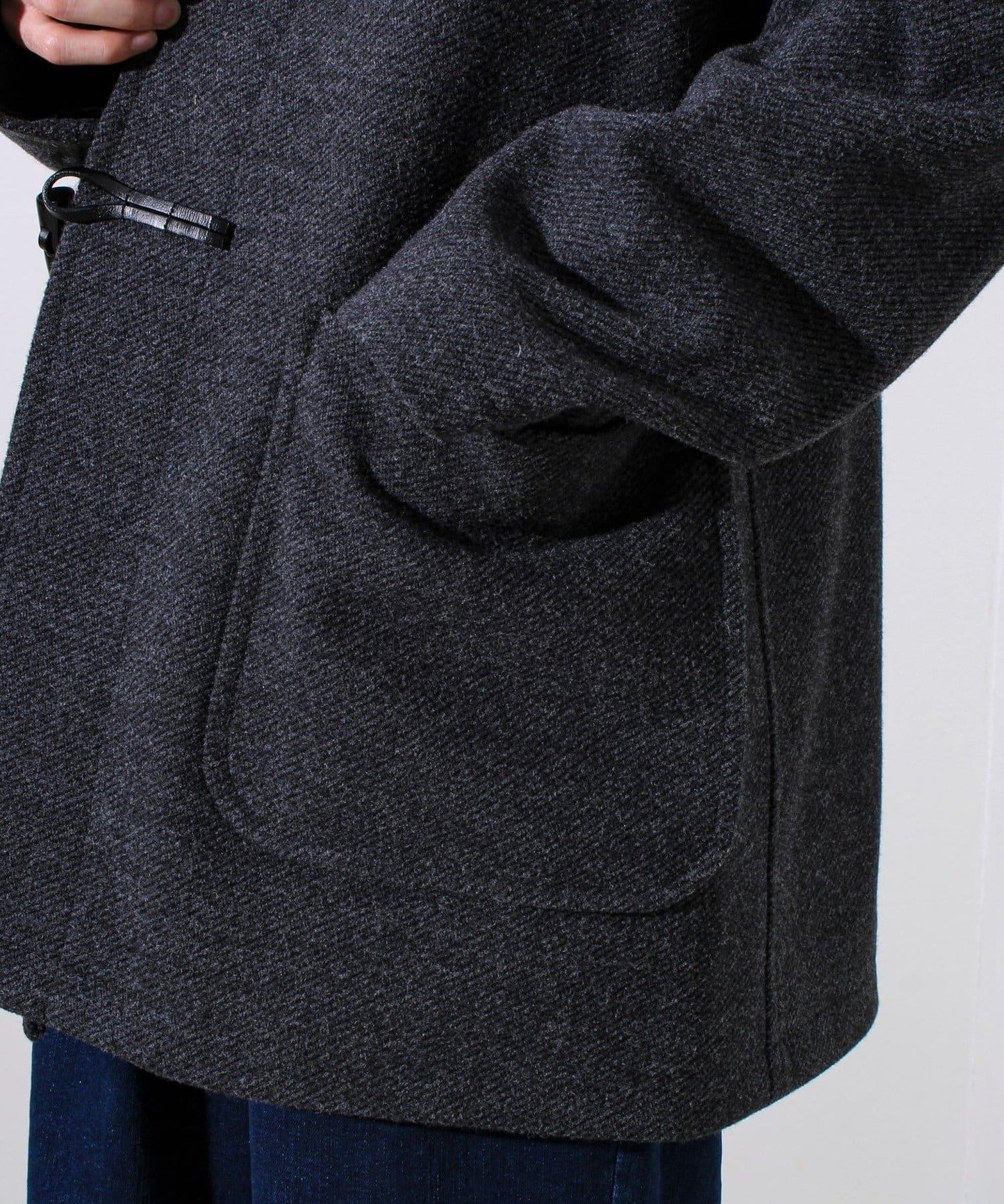 【去年人氣單品再度登場】經典牛角扣大衣