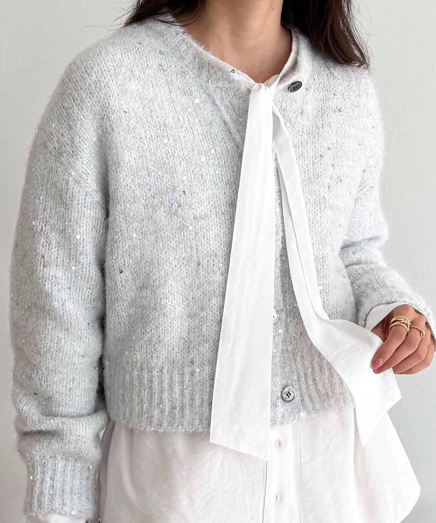 蝴蝶結領褶皺襯衫