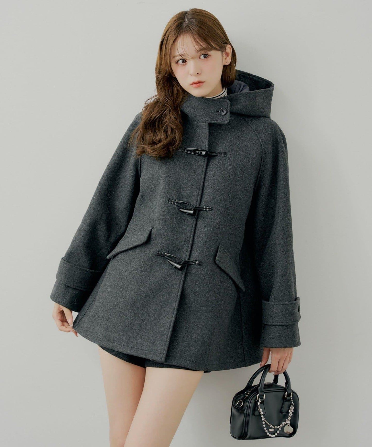 連帽牛角扣中長款大衣