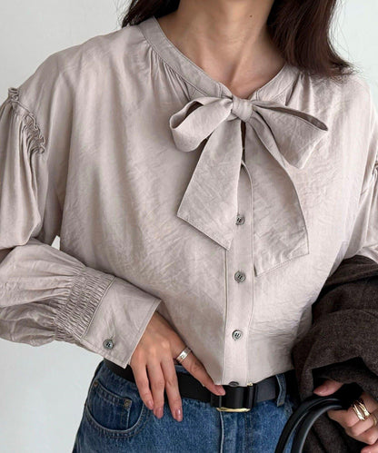 蝴蝶結領褶皺襯衫