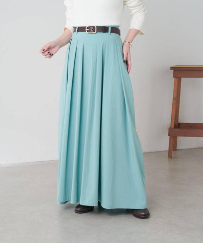 蓬鬆喇叭半身裙