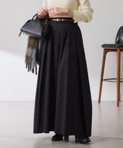 蓬鬆喇叭半身裙