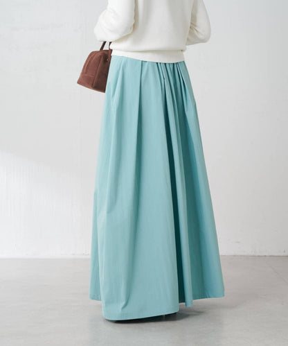 蓬鬆喇叭半身裙