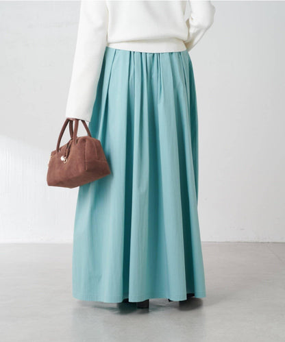 蓬鬆喇叭半身裙