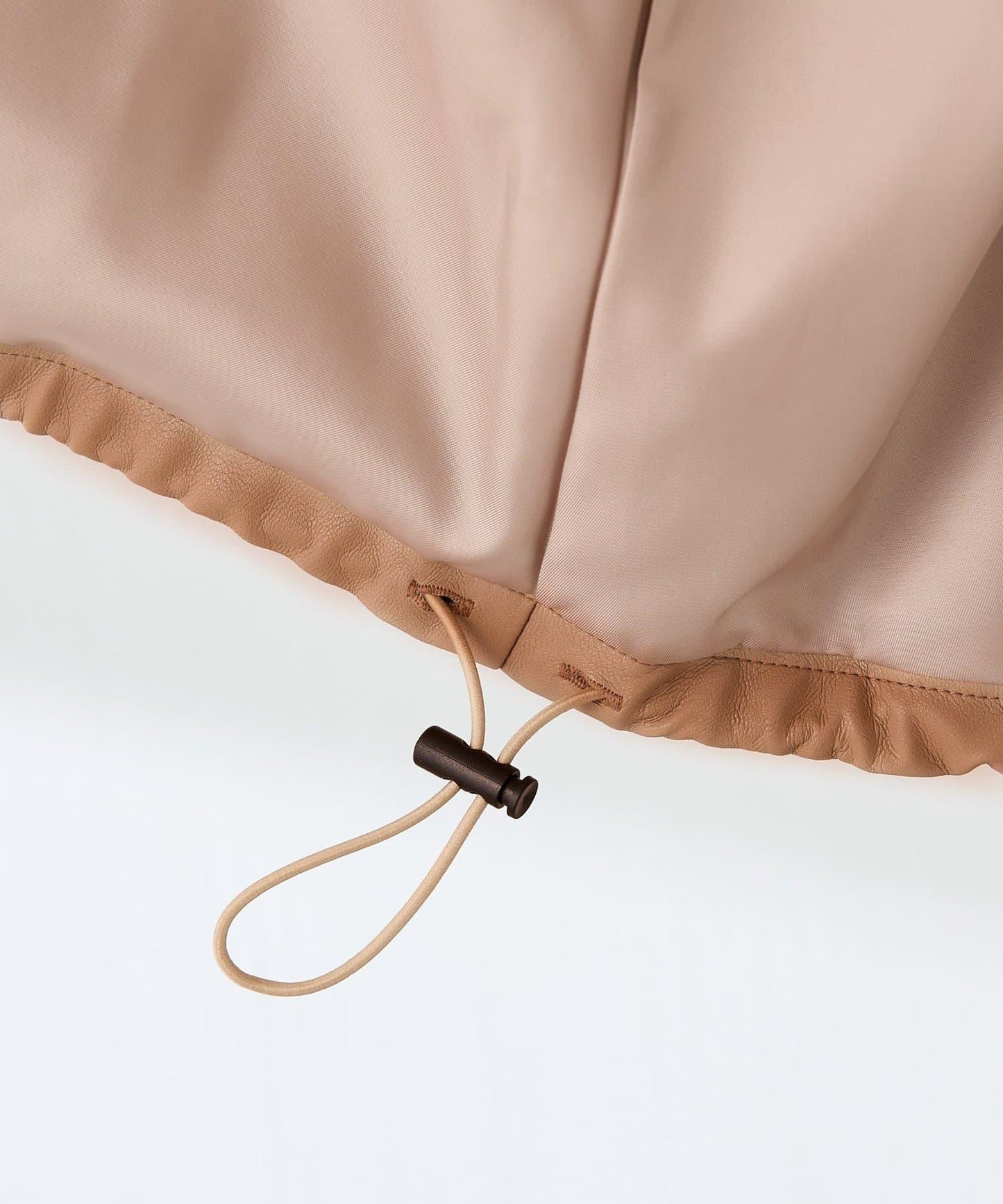 【高級感】仿皮繡花立領夾克