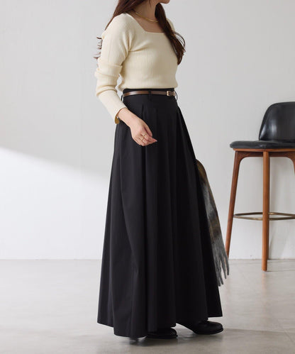 蓬鬆喇叭半身裙