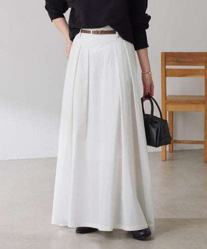 蓬鬆喇叭半身裙