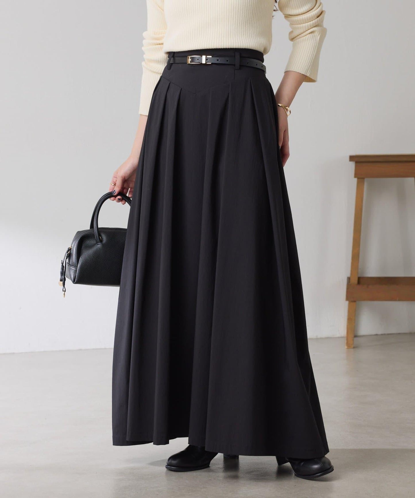 蓬鬆喇叭半身裙