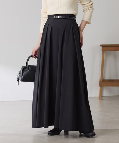 蓬鬆喇叭半身裙