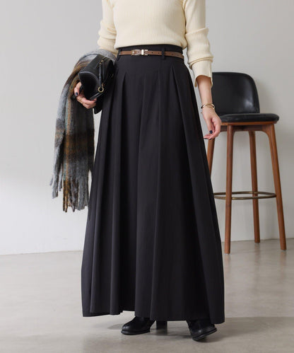 蓬鬆喇叭半身裙