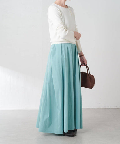 蓬鬆喇叭半身裙