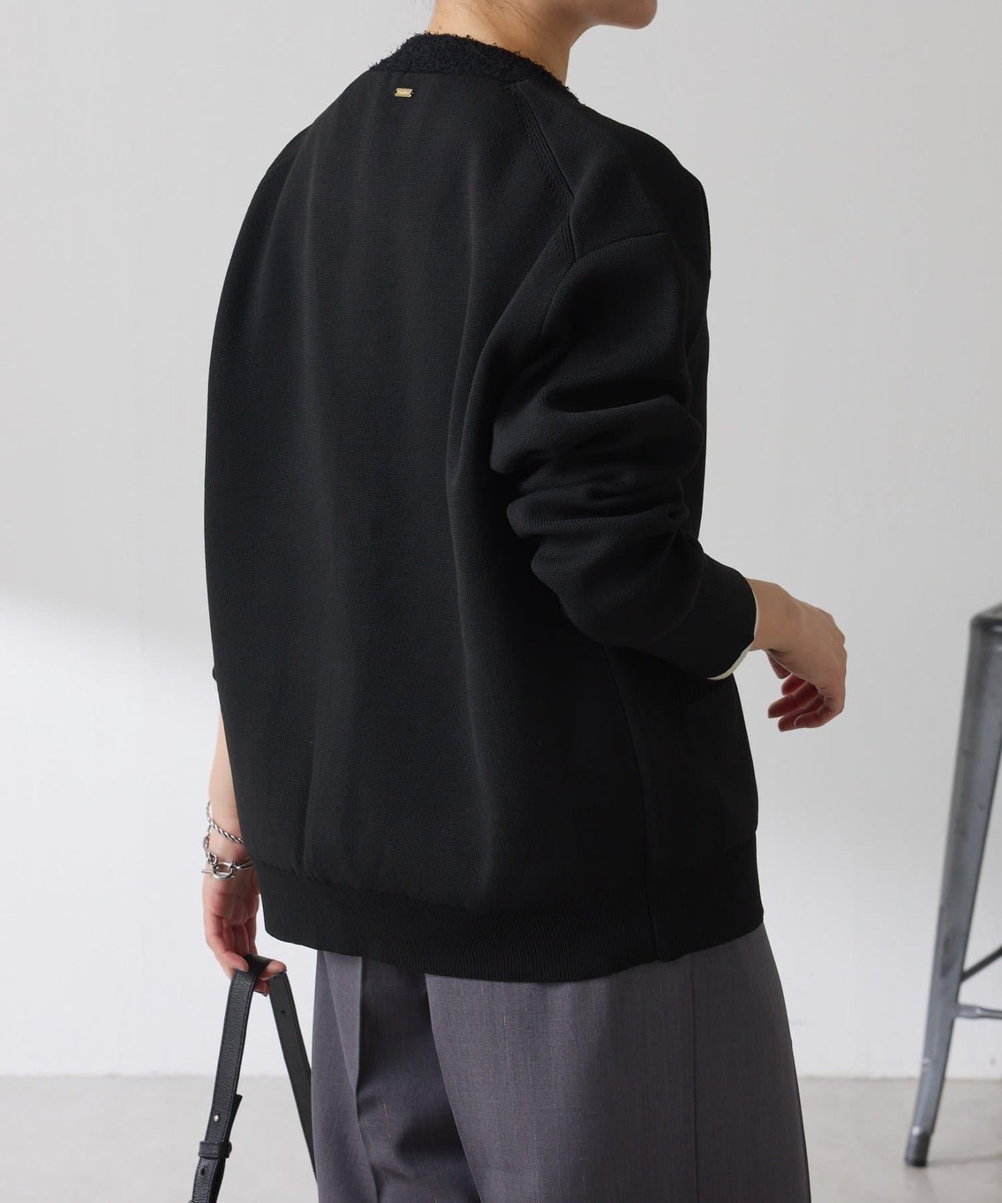 【輕盈/顯氣質】半米蘭針織開衫