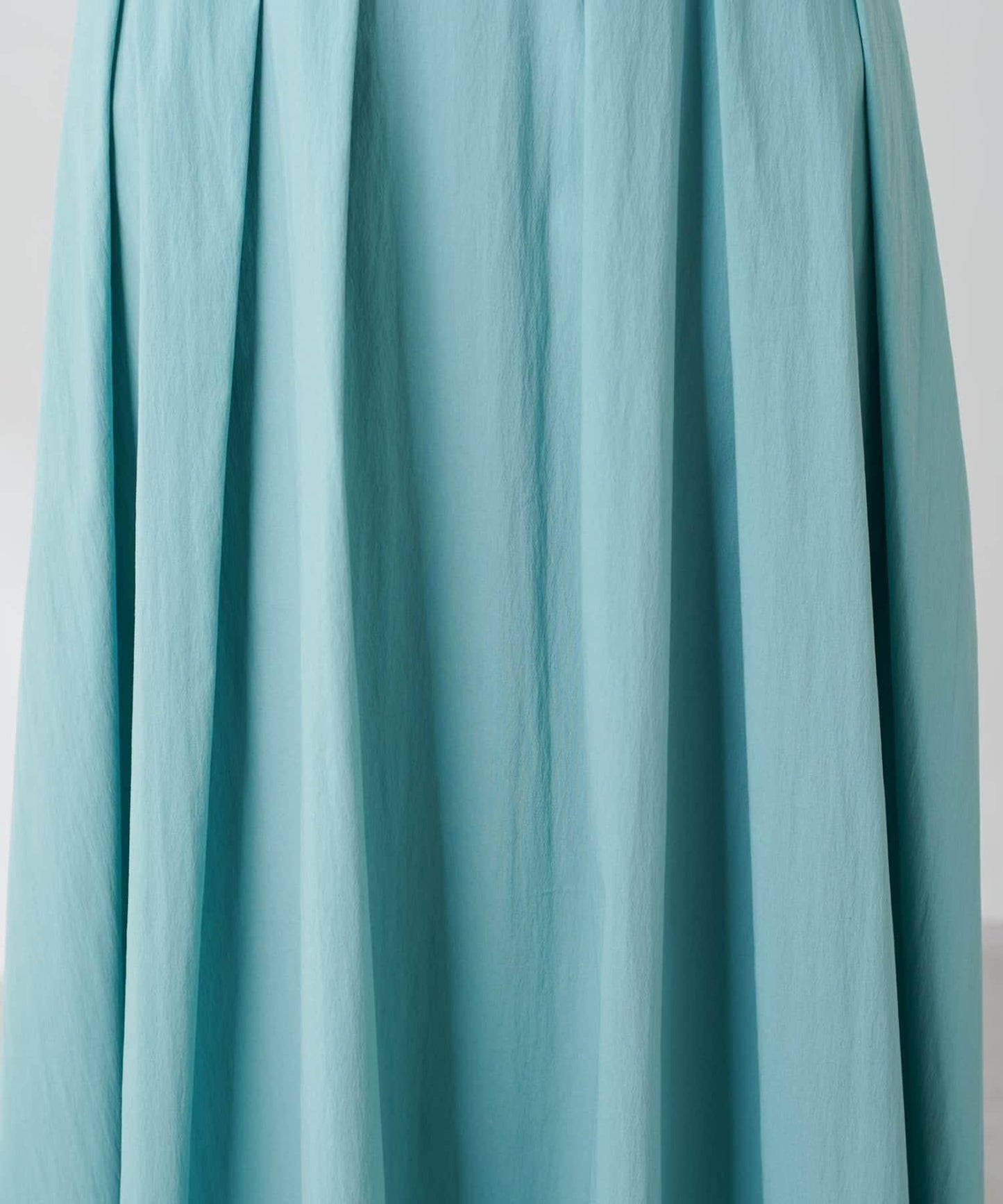 蓬鬆喇叭半身裙