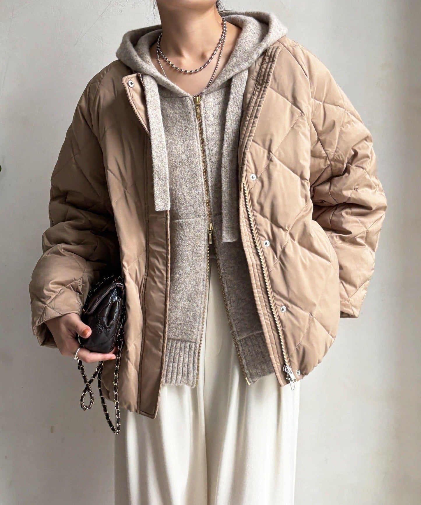 彈力塔夫綢羅紋袖短款羽絨服