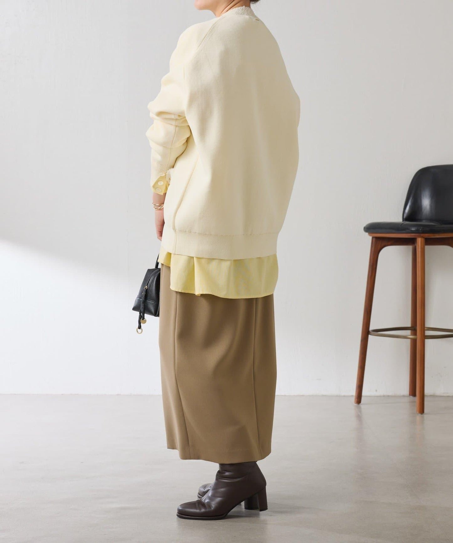 【輕盈/顯氣質】半米蘭針織開衫