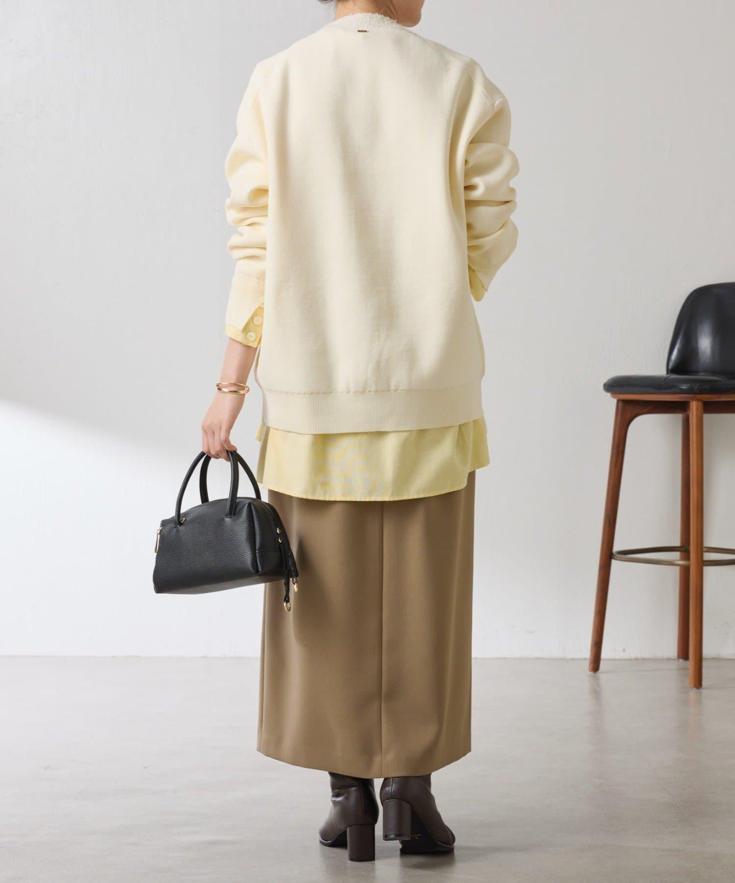 【輕盈/顯氣質】半米蘭針織開衫