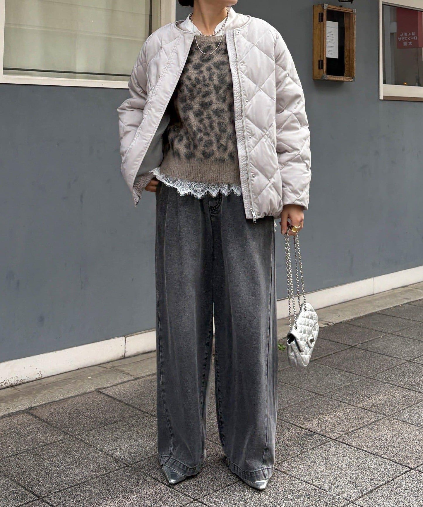 彈力塔夫綢羅紋袖短款羽絨服