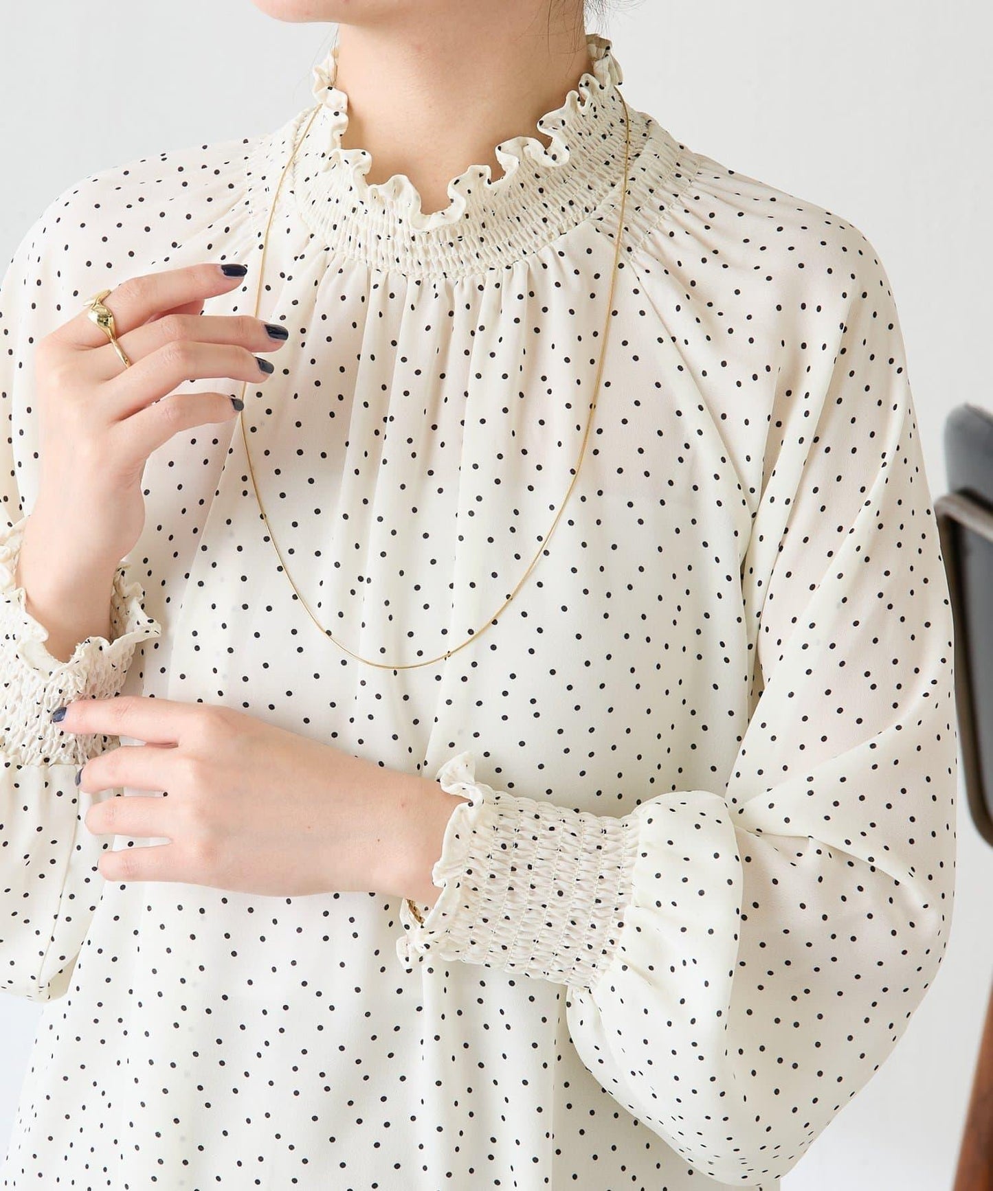 高領褶皺波點襯衫/禮服