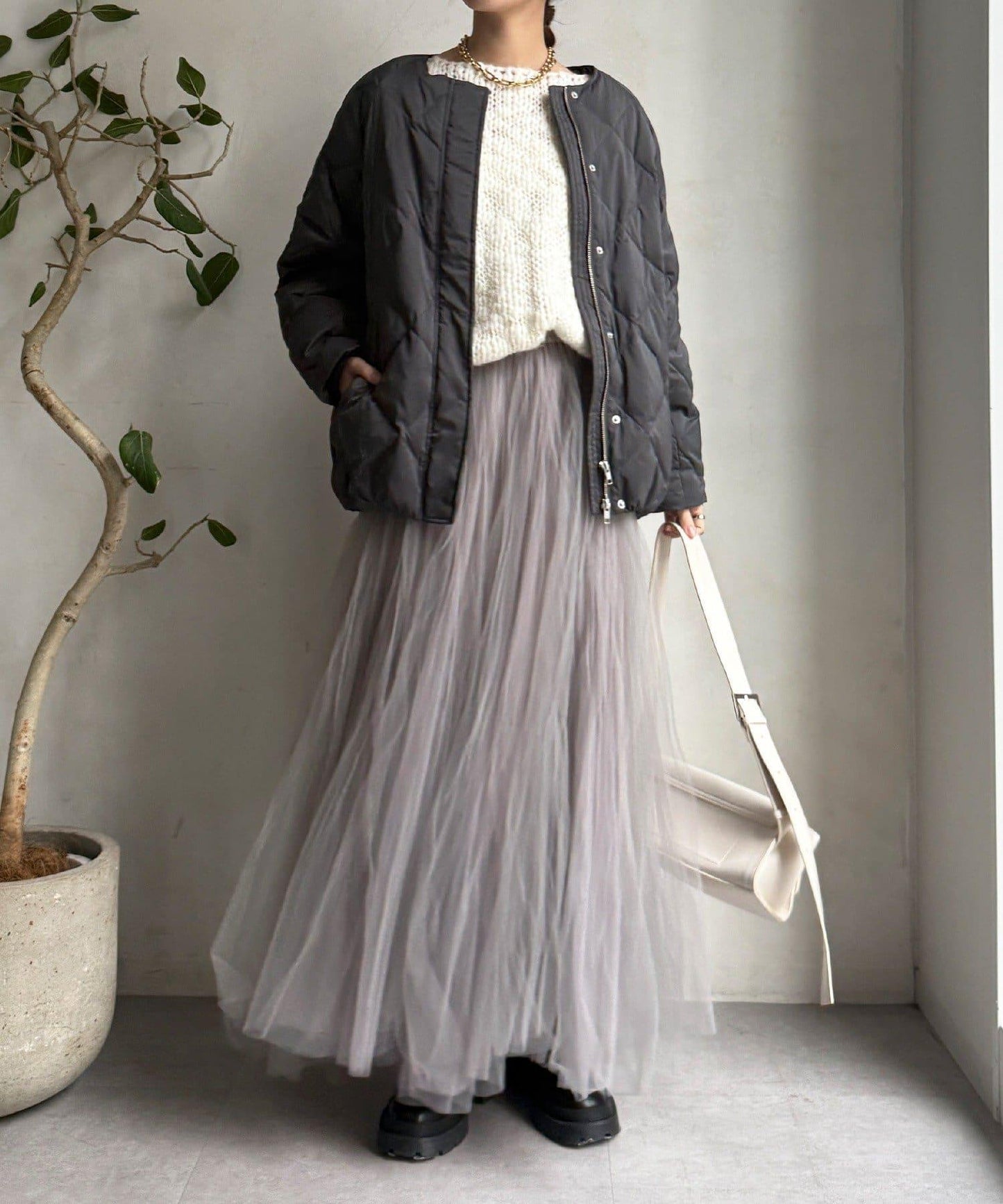 彈力塔夫綢羅紋袖短款羽絨服