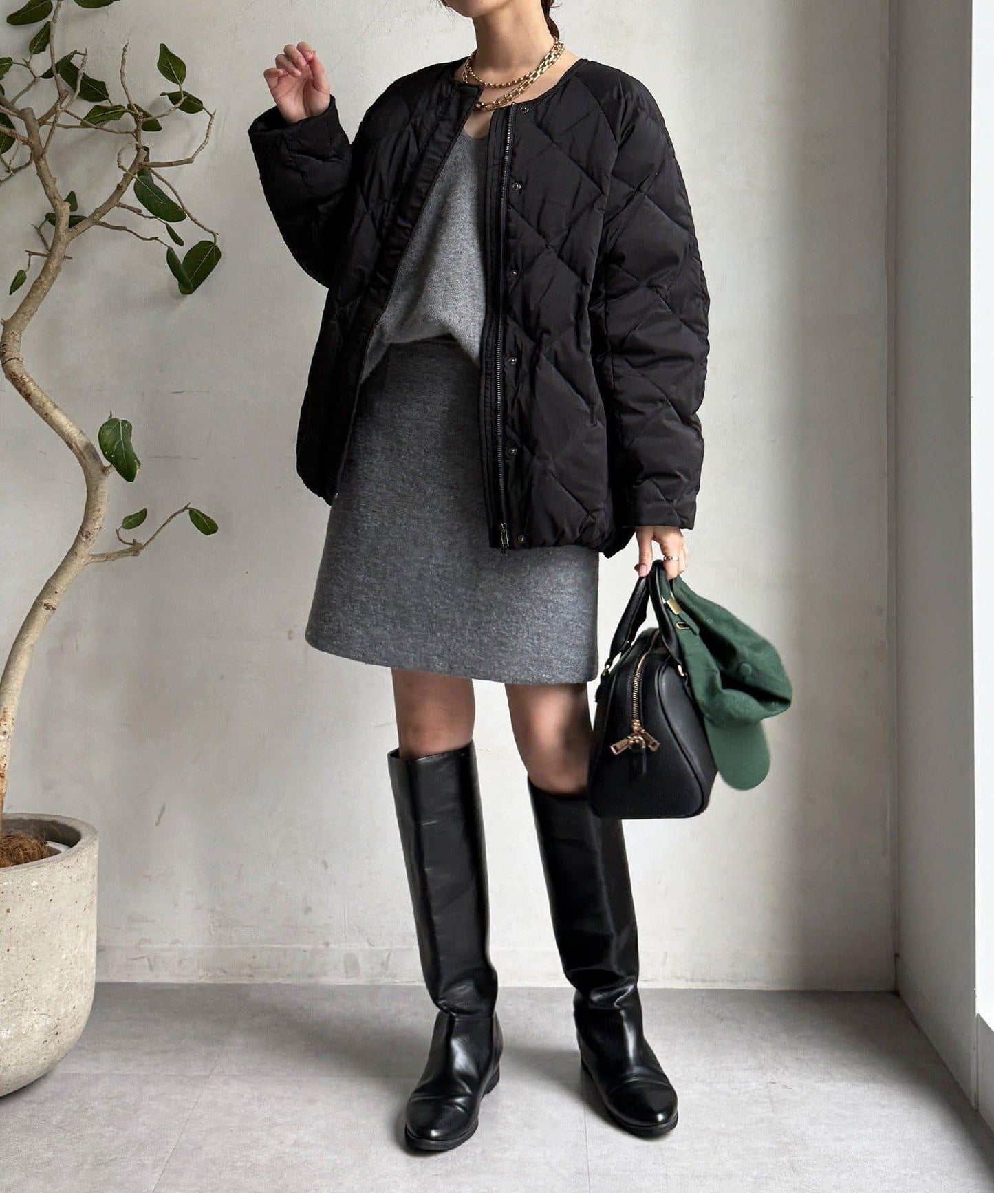 彈力塔夫綢羅紋袖短款羽絨服