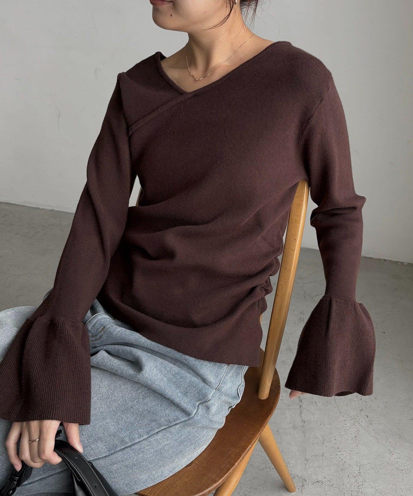 CAPRICIEUX LE'MAGE 喇叭袖 不對稱領 針織上衣