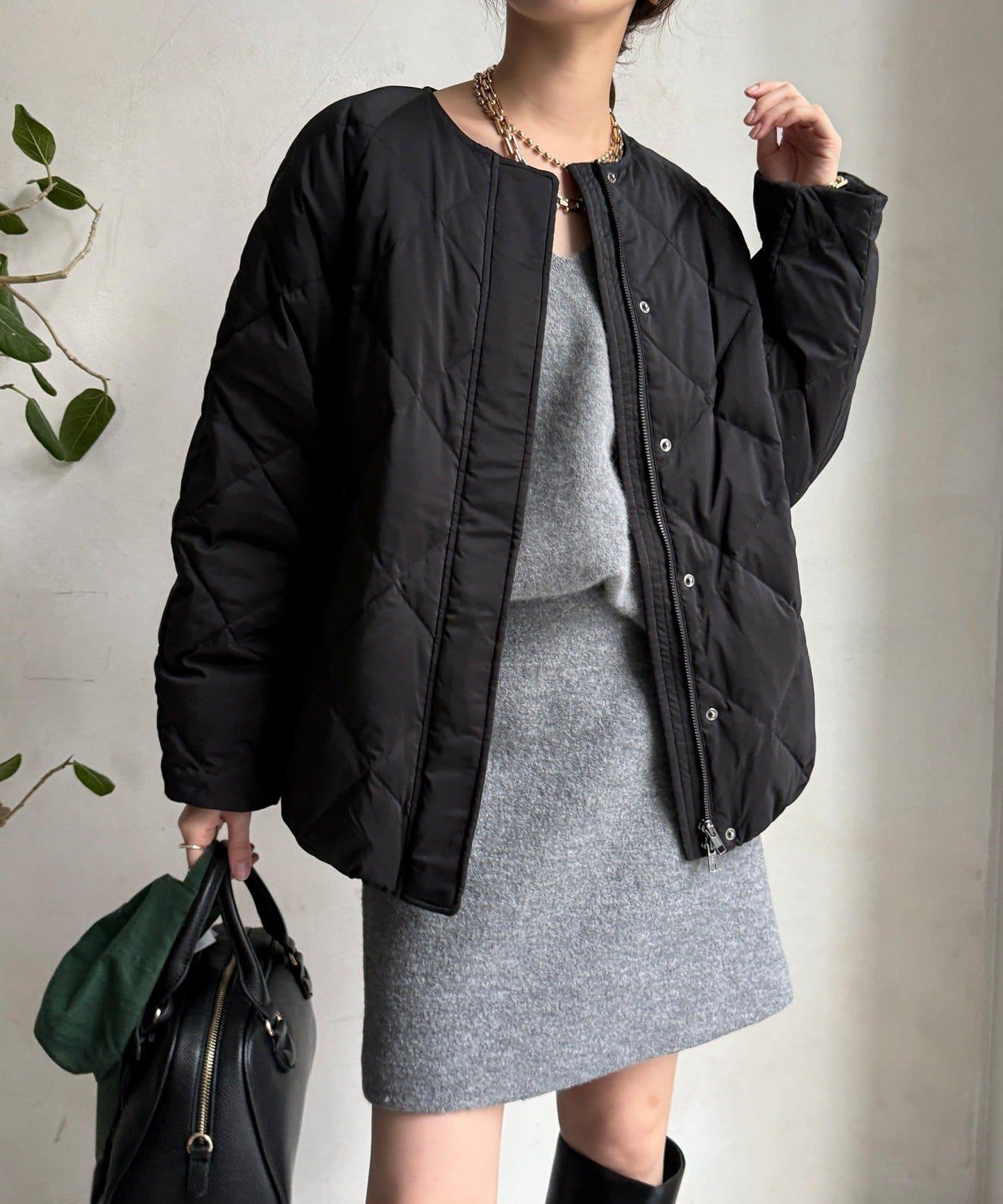 彈力塔夫綢羅紋袖短款羽絨服