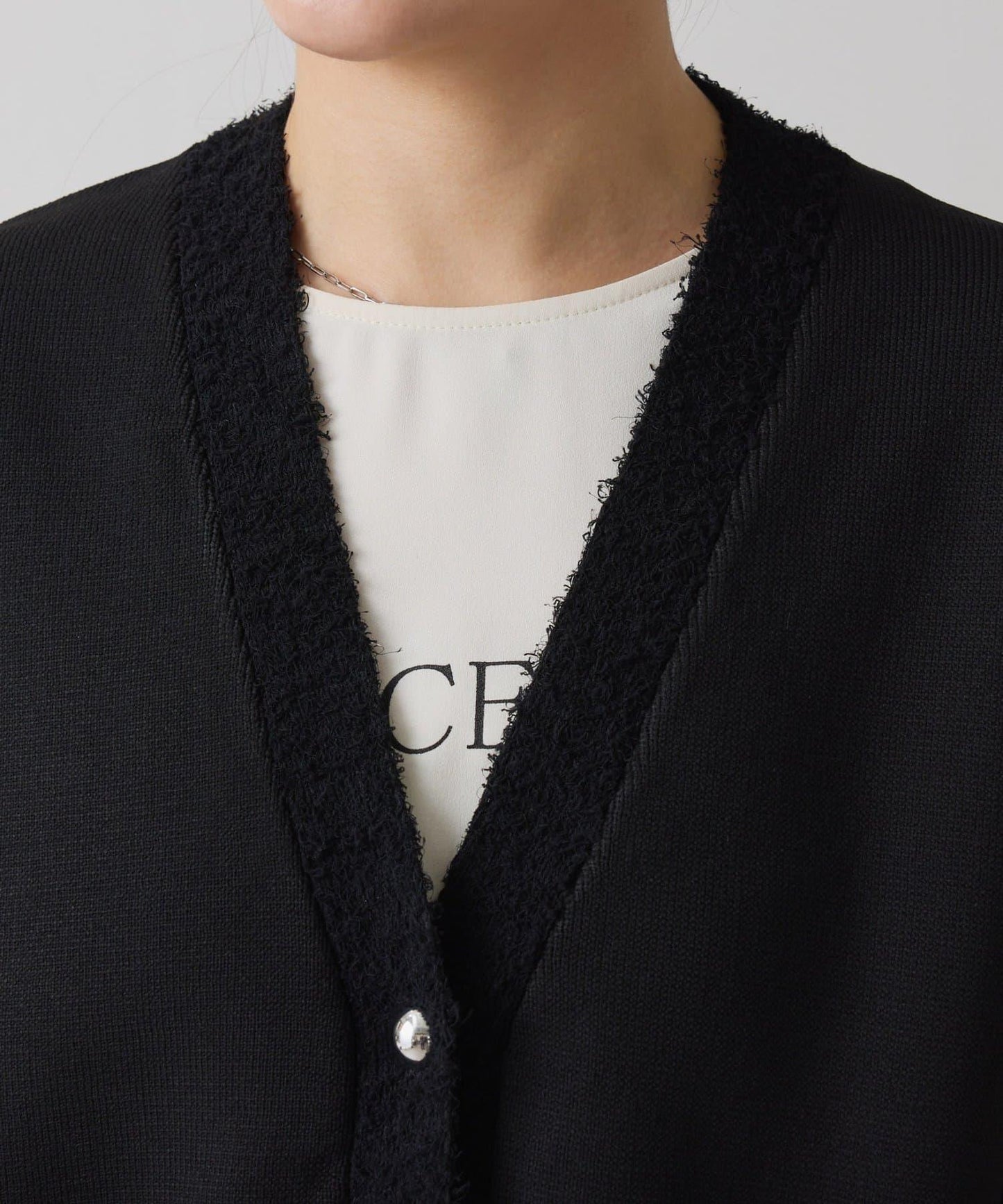 【輕盈/顯氣質】半米蘭針織開衫