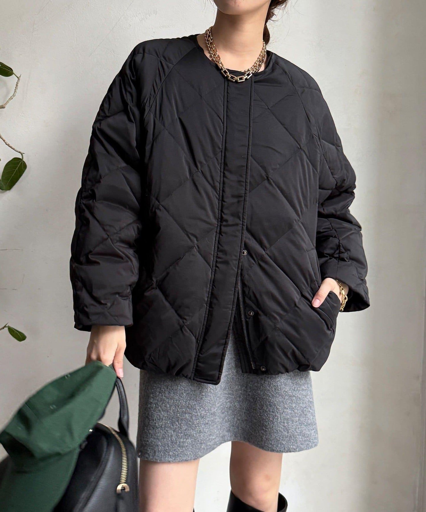 彈力塔夫綢羅紋袖短款羽絨服