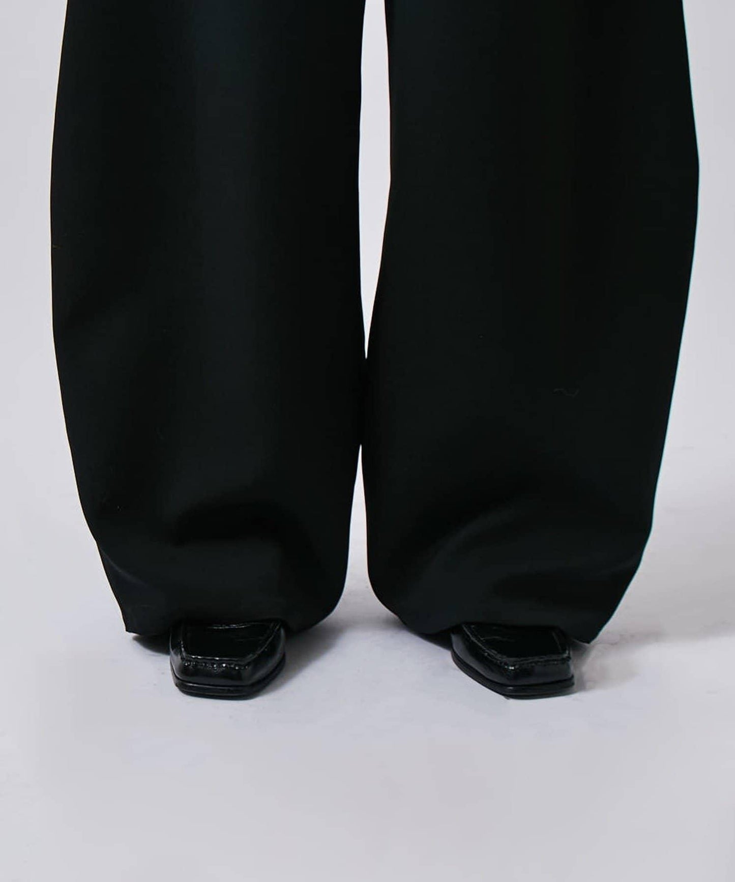 配腰帶雙層布氣球弧形休閒褲