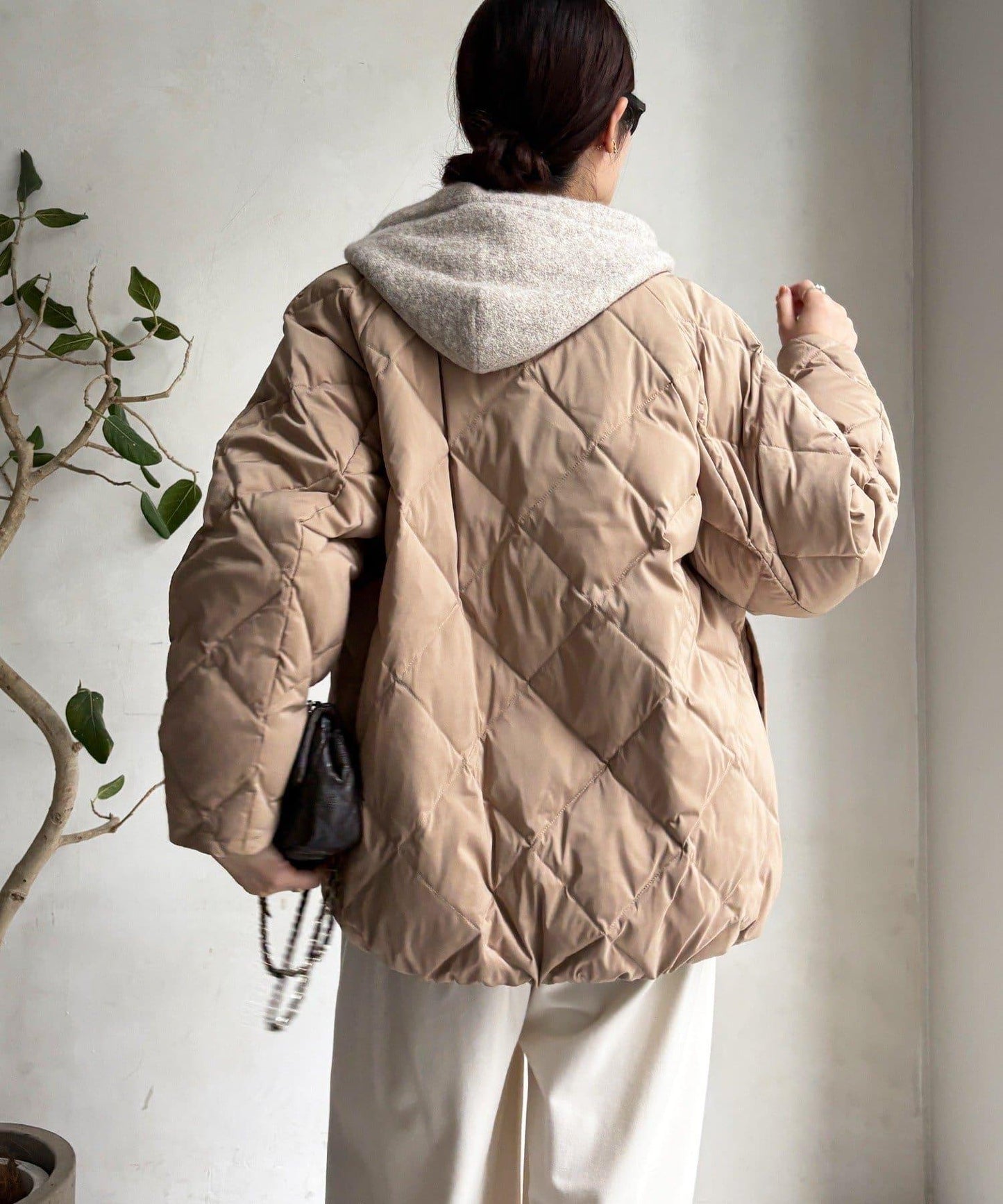 彈力塔夫綢羅紋袖短款羽絨服