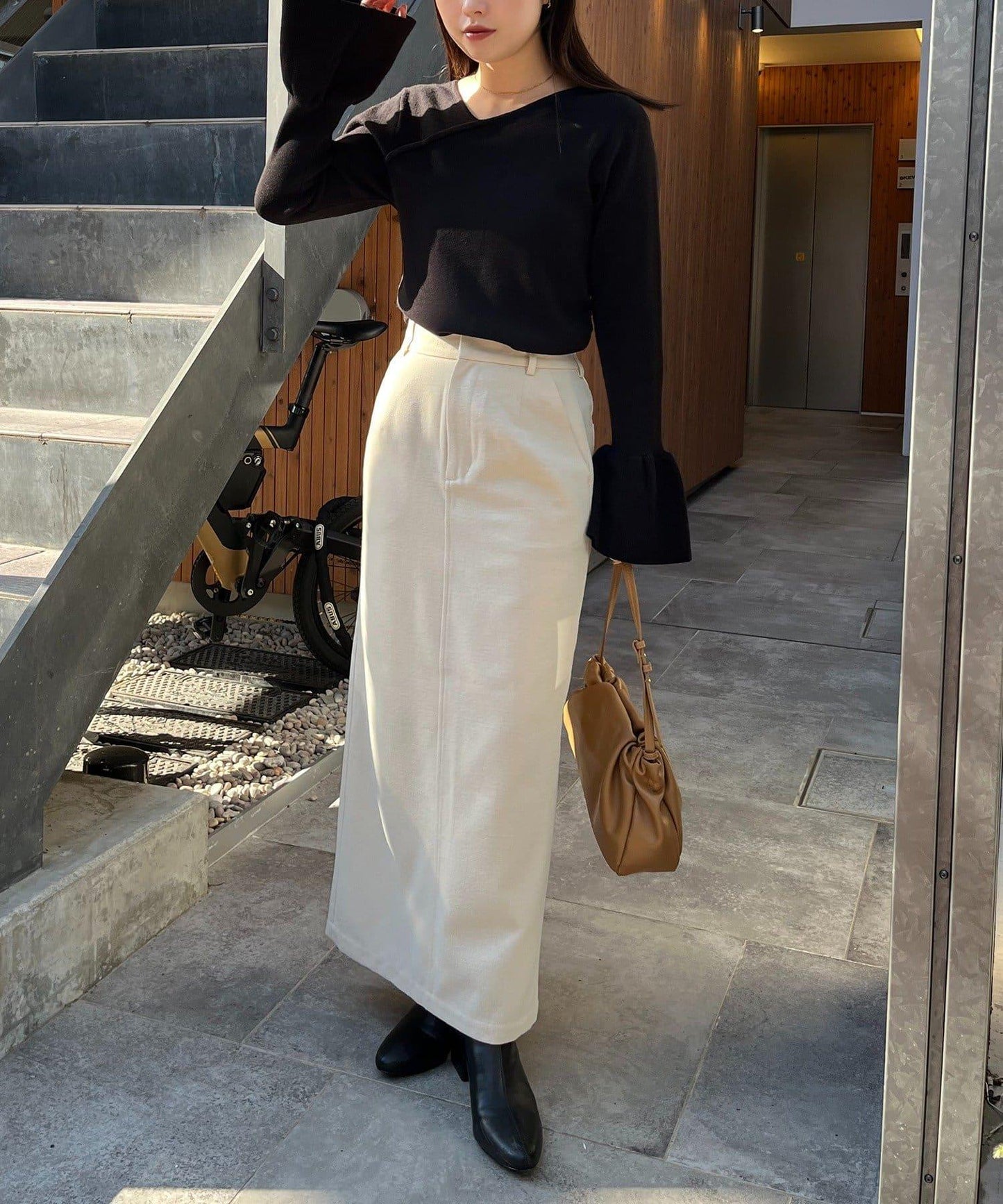 CAPRICIEUX LE'MAGE 喇叭袖 不對稱領 針織上衣