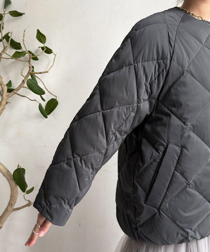 彈力塔夫綢羅紋袖短款羽絨服