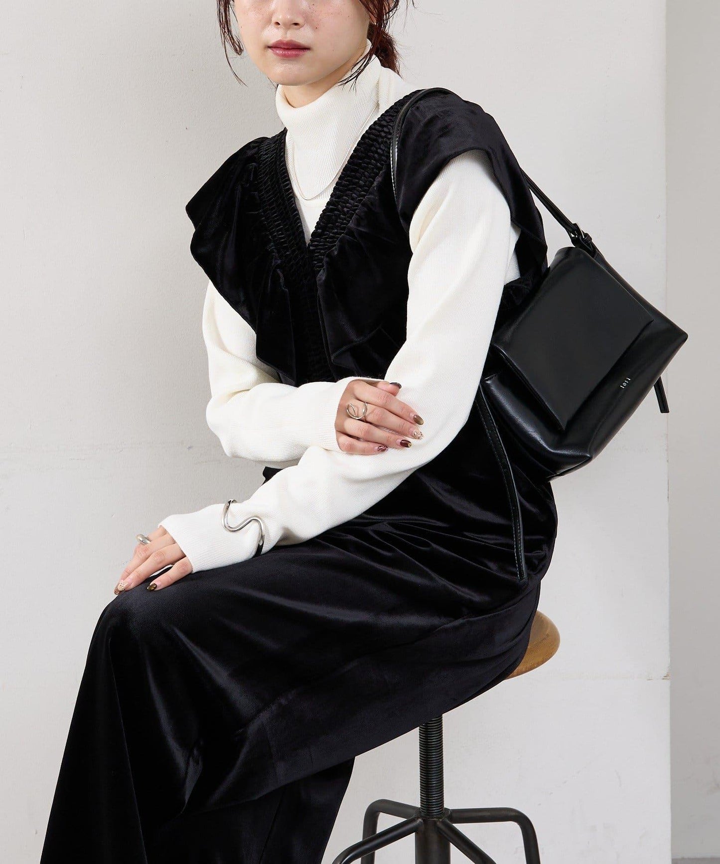 天鵝絨荷葉邊連體褲