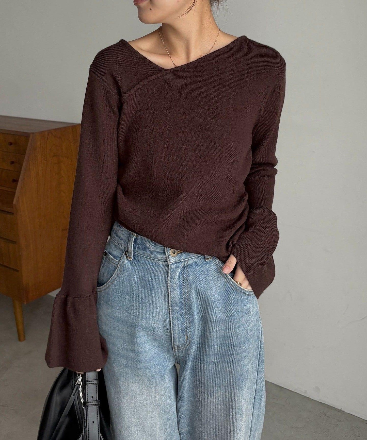 CAPRICIEUX LE'MAGE 喇叭袖 不對稱領 針織上衣