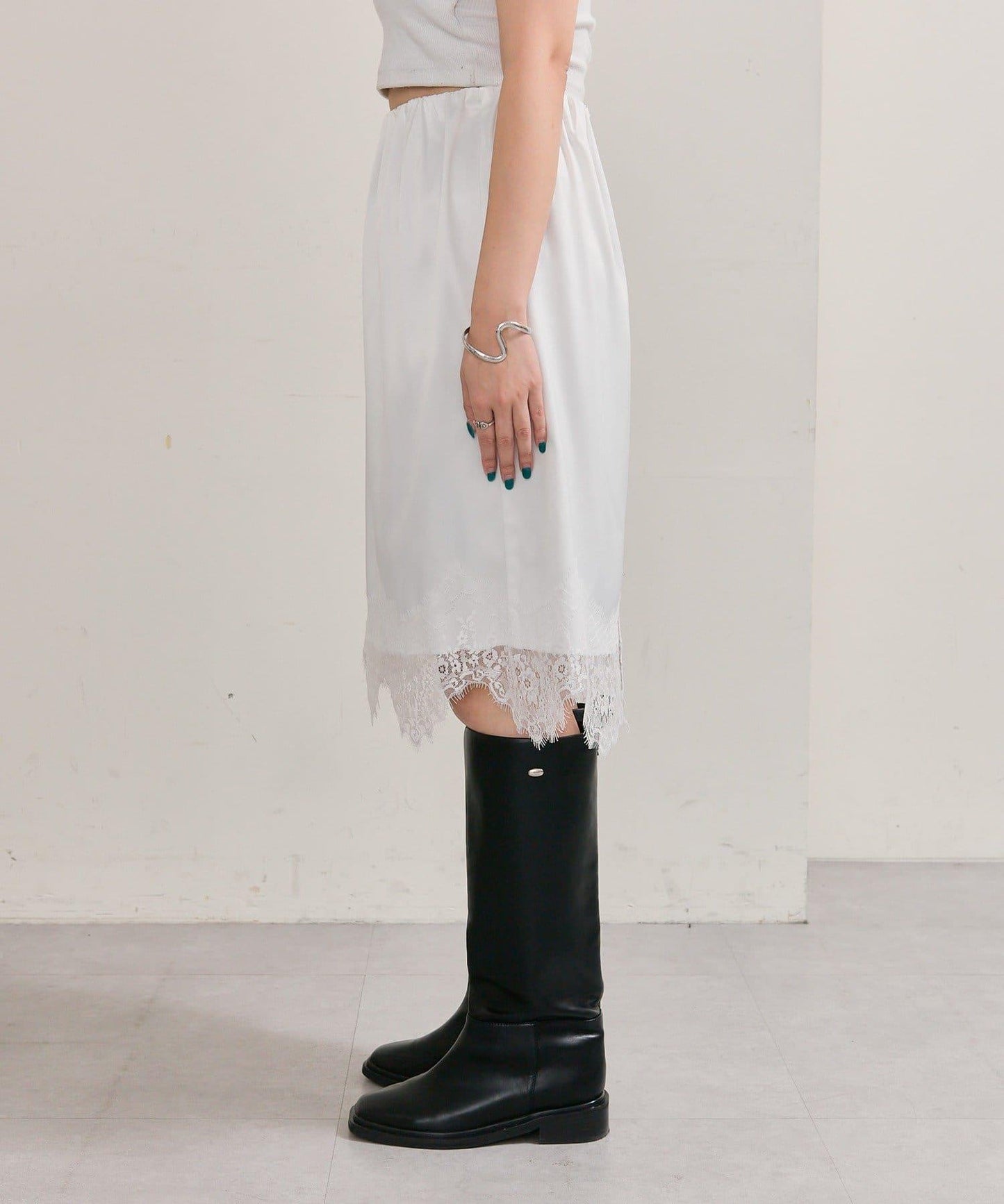 下襬蕾絲多功能半身裙