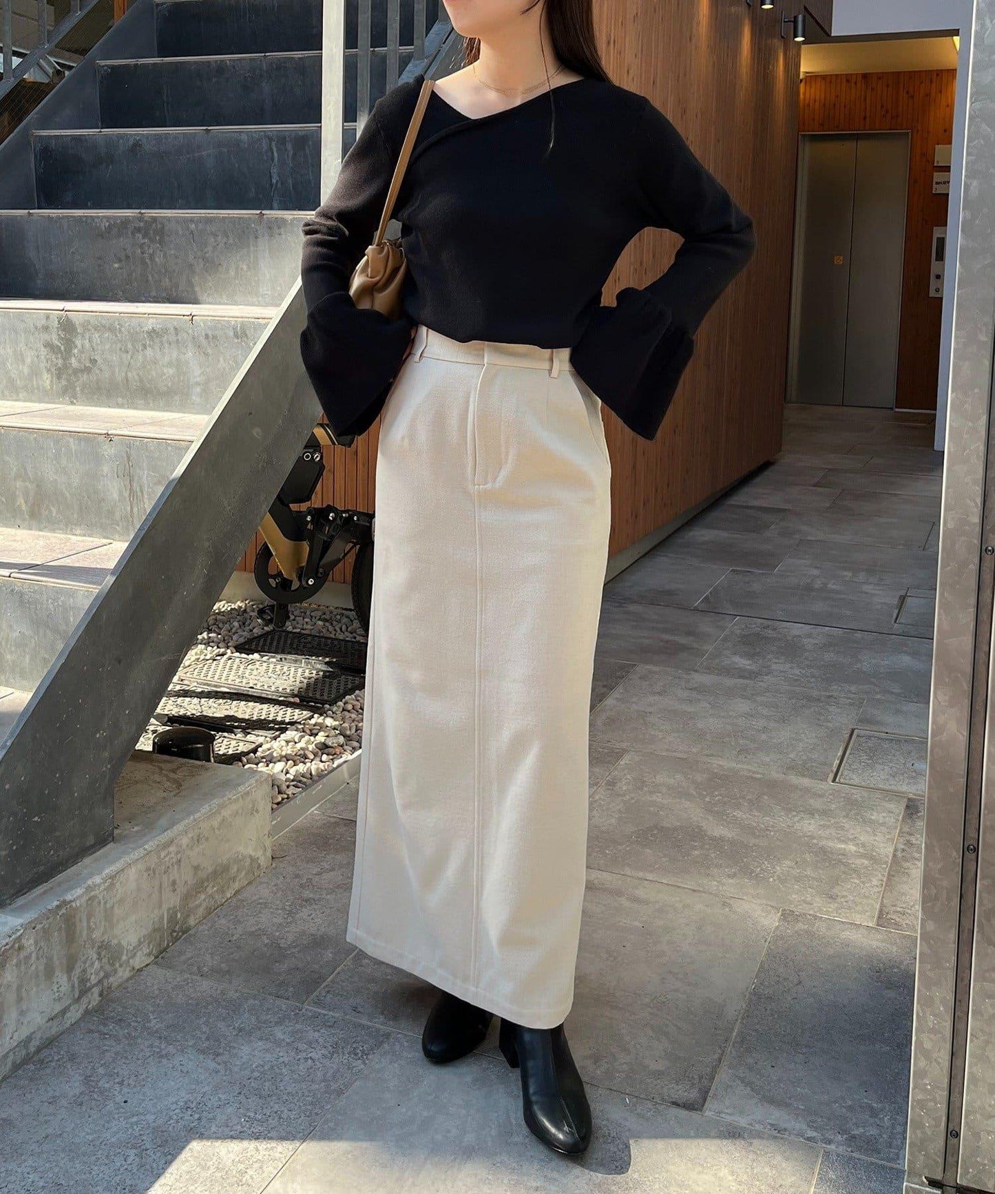 CAPRICIEUX LE'MAGE 喇叭袖 不對稱領 針織上衣