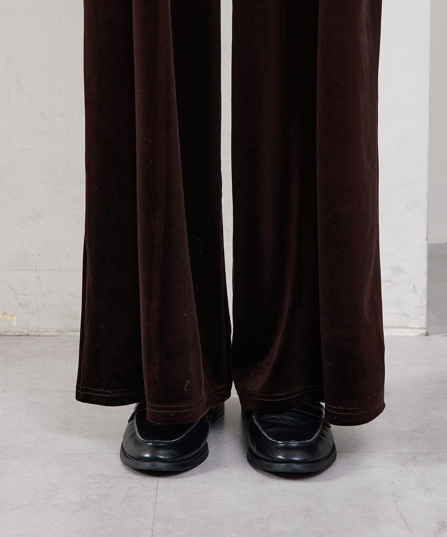 天鵝絨荷葉邊連體褲