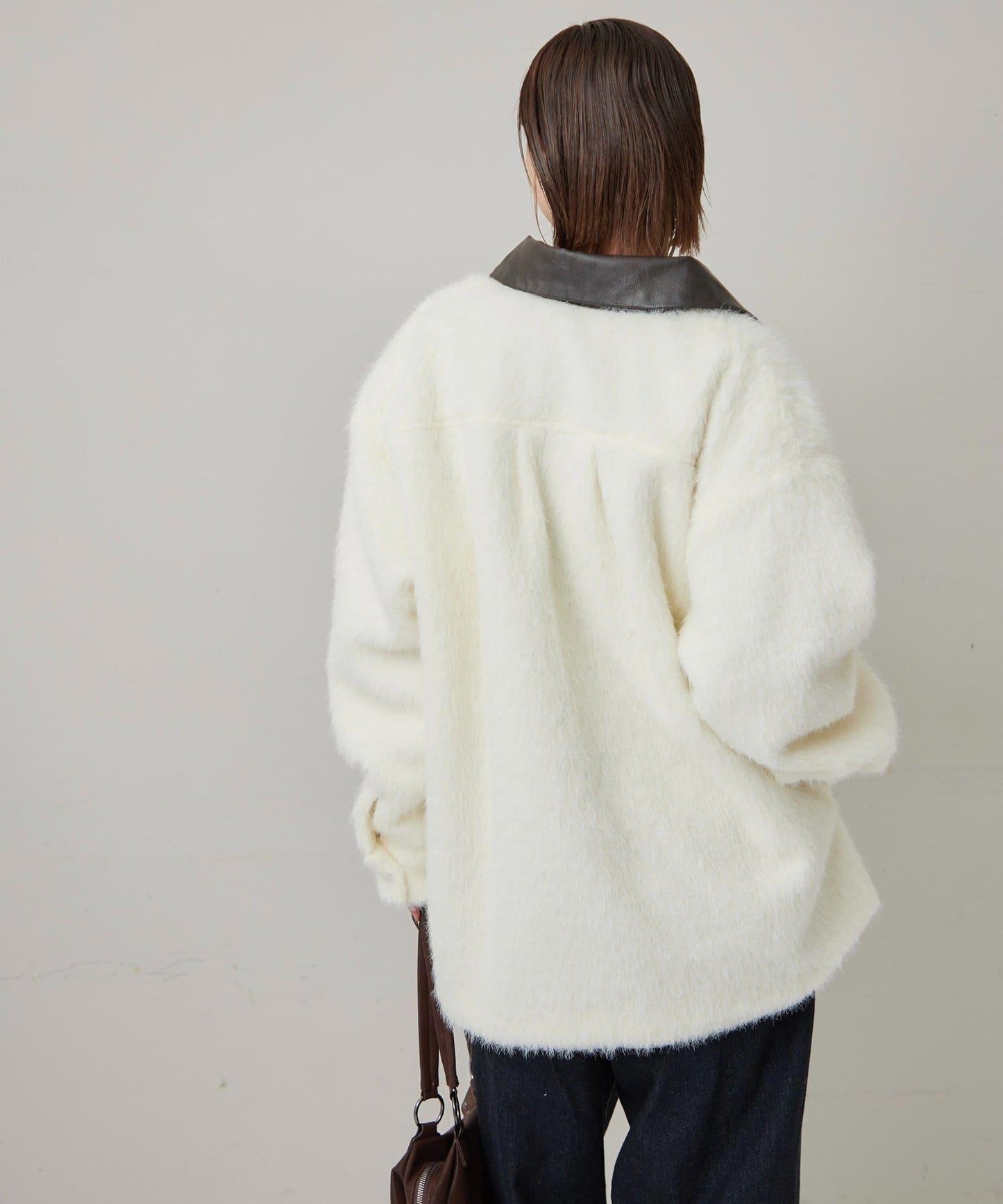 【WHO'S WHO gallery】拼接領口長毛襯衫夾克