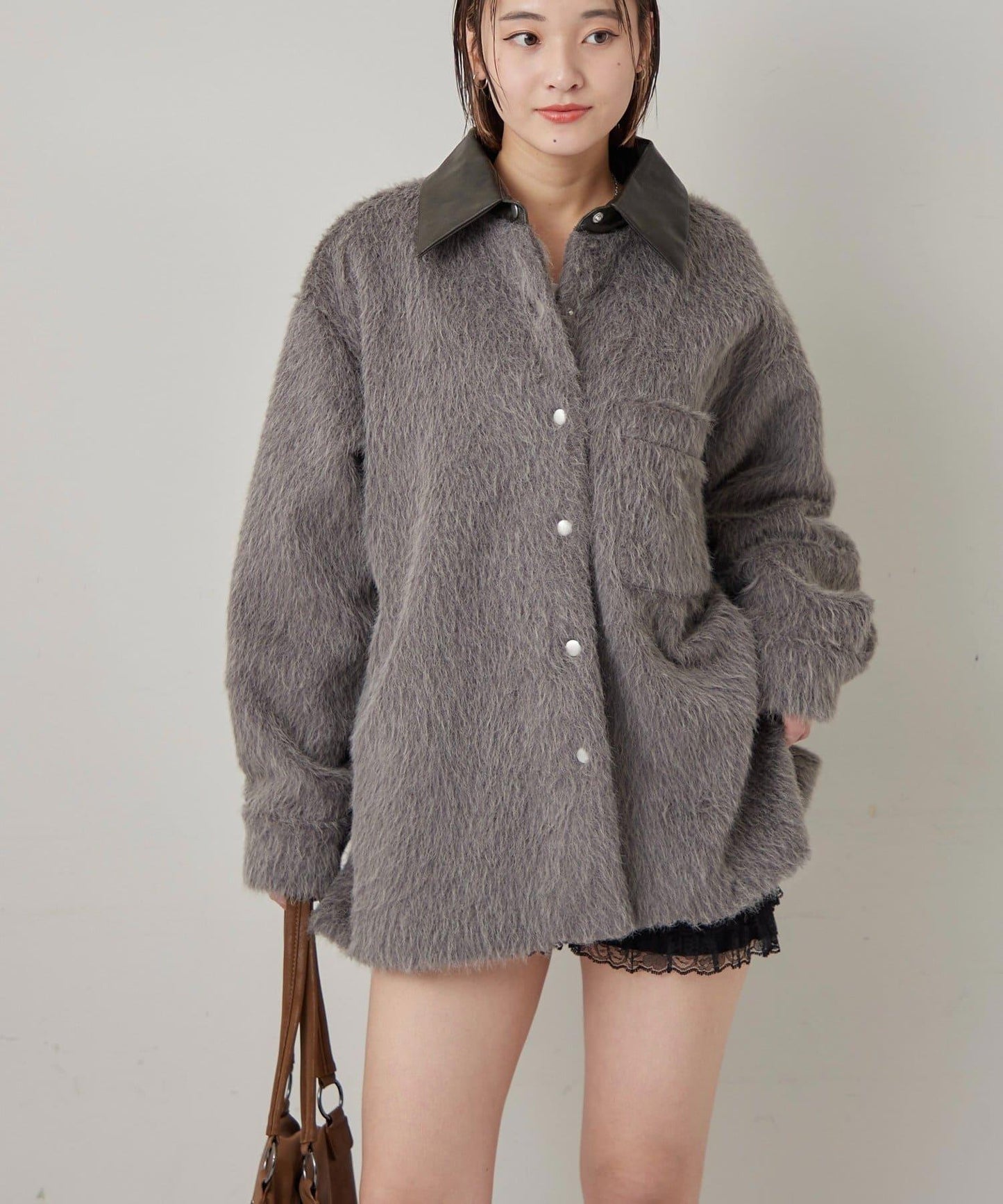 【WHO'S WHO gallery】拼接領口長毛襯衫夾克