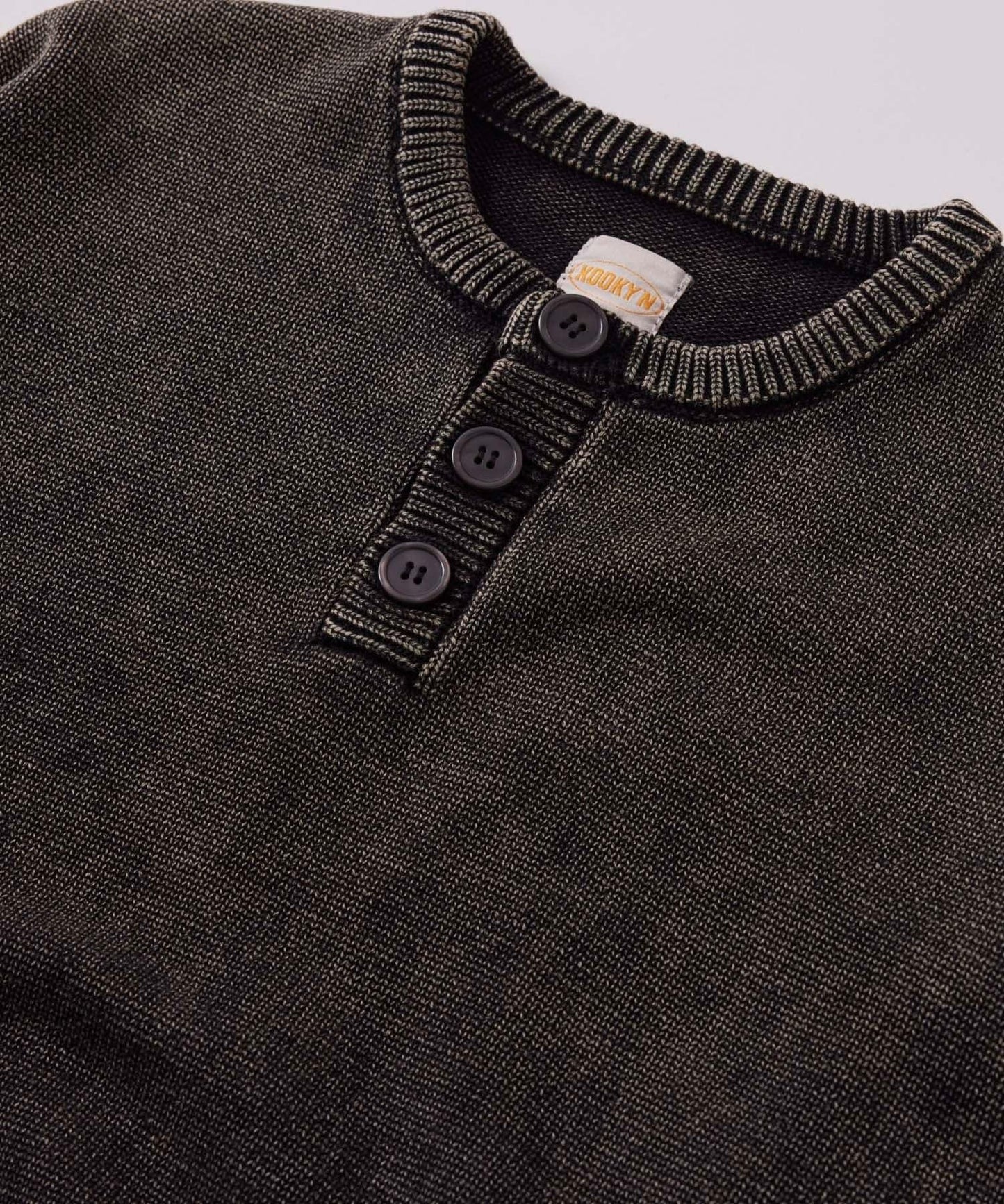 【KOOKY'N】水洗做舊亨利領針織衫