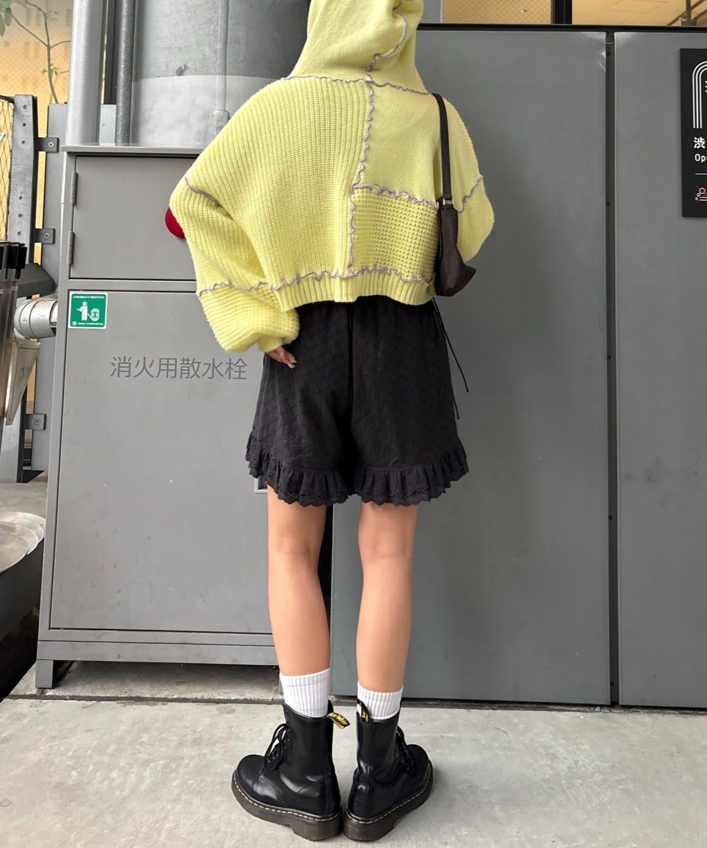 ★【HELLO.SANFRANCISCO/ハローサンフランシスコ】拼色荷葉邊拼接連帽開衫