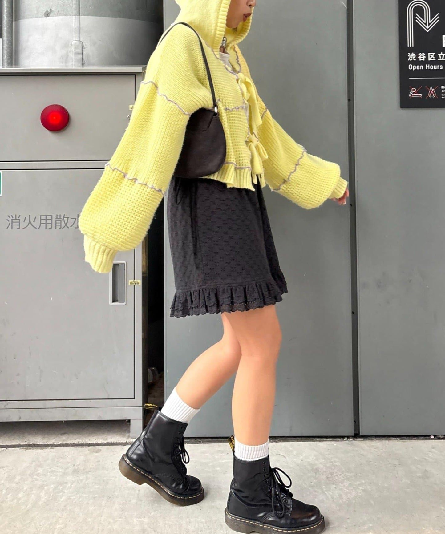 ★【HELLO.SANFRANCISCO/ハローサンフランシスコ】拼色荷葉邊拼接連帽開衫